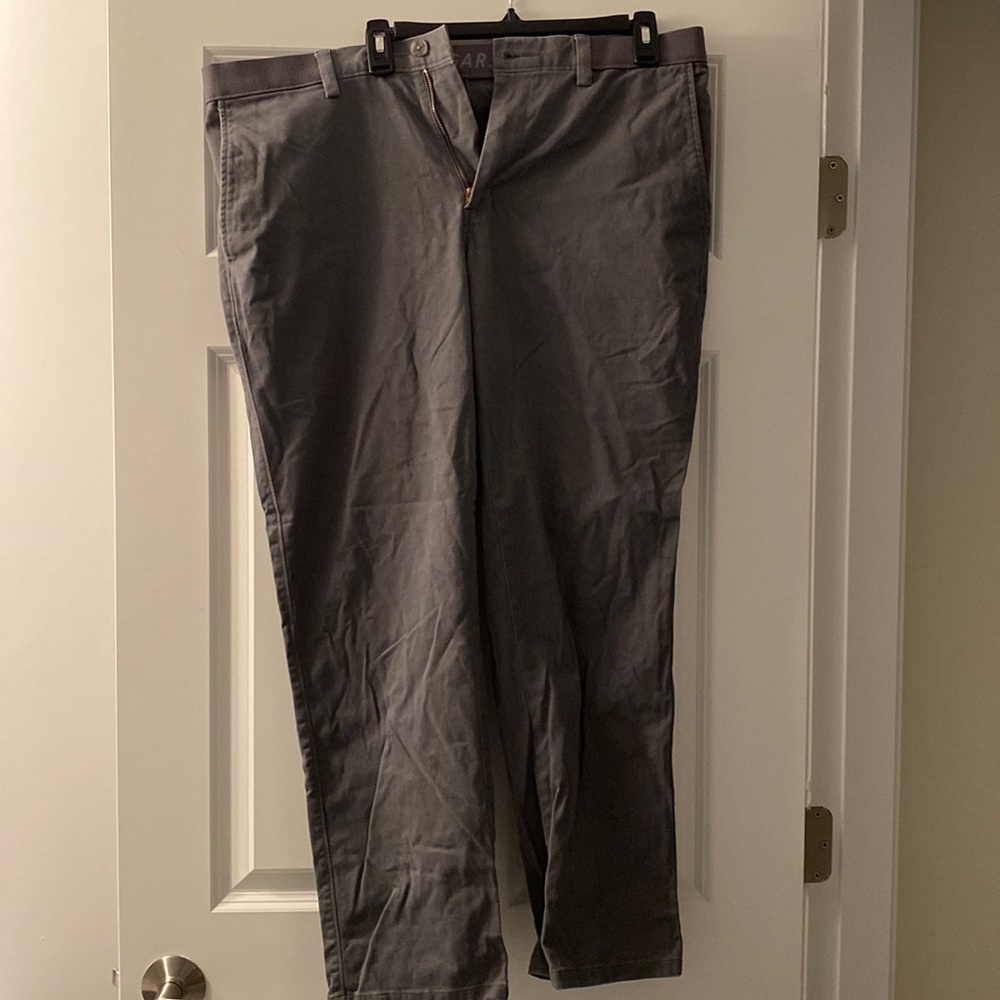 Like New Haggar Gray Action Khaki